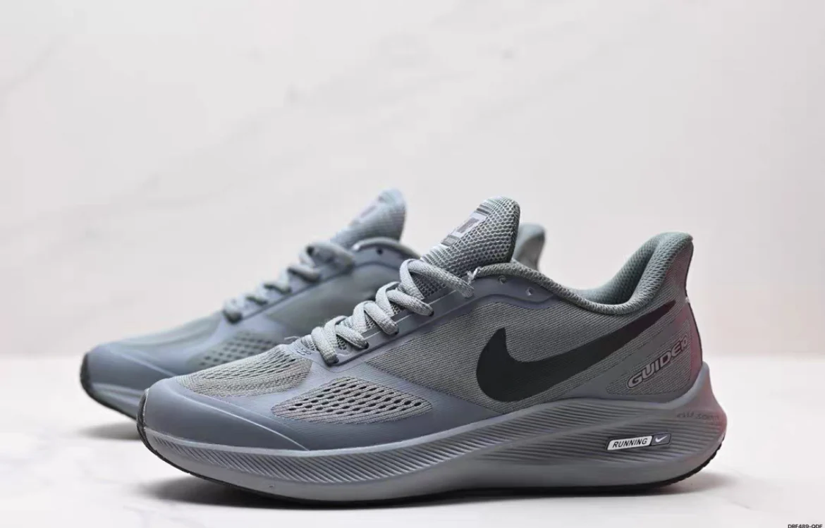 Nike Air Zoom Guide 10 Gris – Chaussures Running Homme Respirantes – Image 2