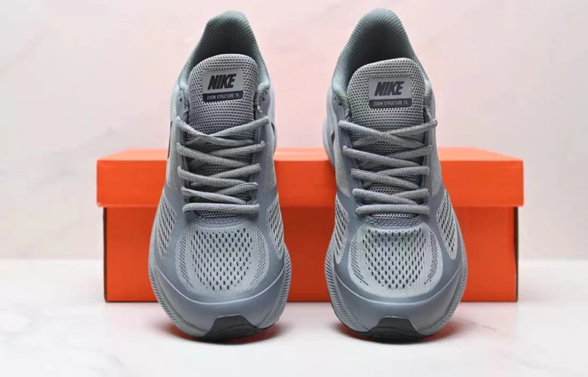 Nike Air Zoom Guide 10 Gris – Chaussures Running Homme Respirantes – Image 4